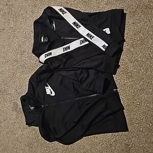 NIKE Lightweight Full-Zip Jacket - 2 Sizes! Like NEW!